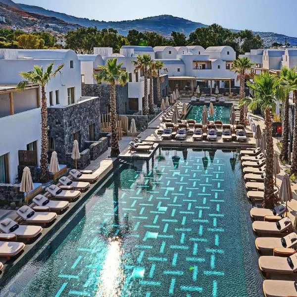 Radisson Blu Zaffron Resort, Santorini, ξενοδοχείο στο Καμάρι