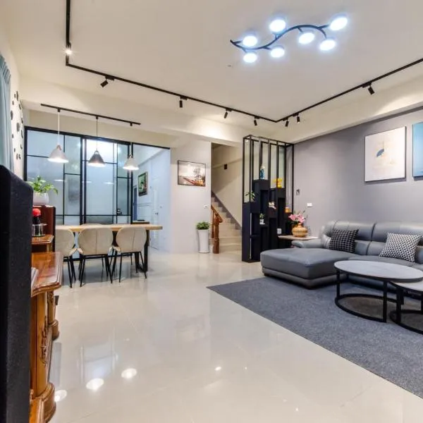 Happy Fun 樂放晴民宿, hotel in Jian