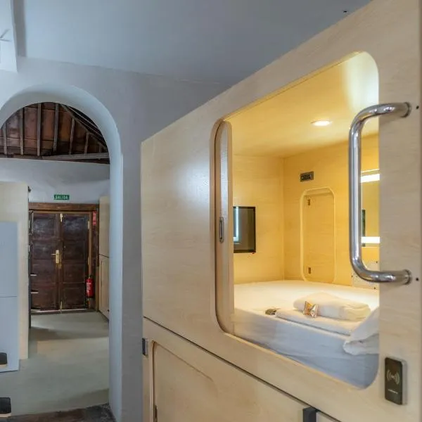 HosteLit, Capsule Hostel, hôtel à Santa Cruz de la Palma