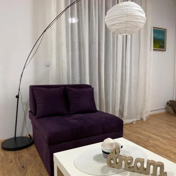 Lilyy, hotel em Leskovac