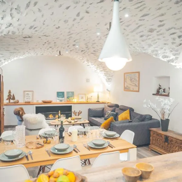 Maison de village - Les Voûtes Blanches - Serre Chevalier 1350, Hotel in Saint-Chaffrey