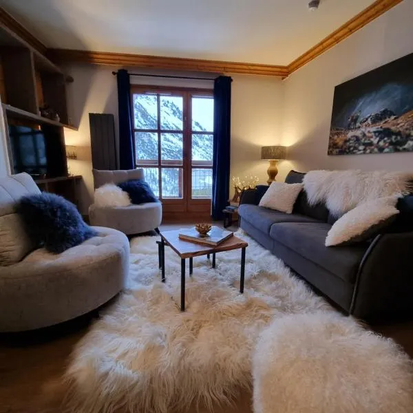 Arc 1950 Appartement de standing Refuge du Montagnard, vue incroyable sur le Montblanc, skis aux pieds Accès spa et piscine, hotel em Arc 1950