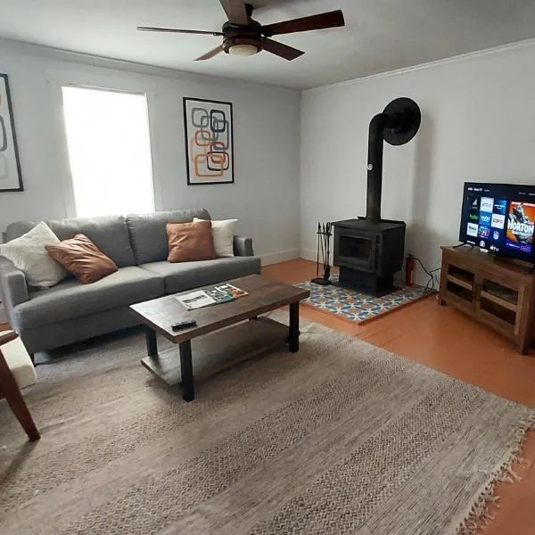 Lewisburg duplex, hotel in Lewisburg