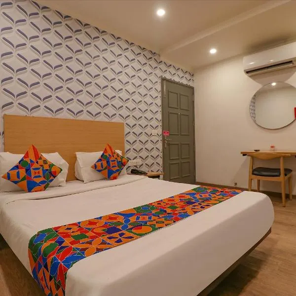 FabHotel Chattarpur Enclave - Opposite Tivoli Garden, hotel in New Delhi