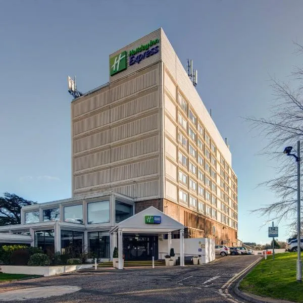 Holiday Inn Express Edinburgh City West by IHG, hotel v destinaci Edinburgh