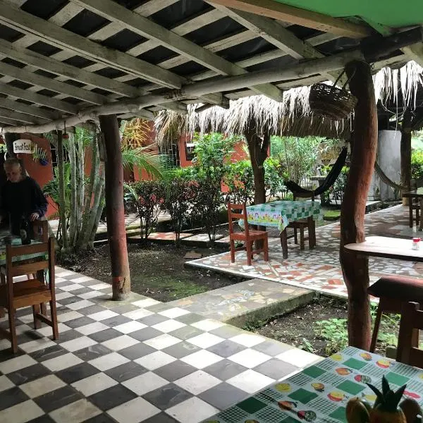 Hostal Así es mi Tierra, ξενοδοχείο σε Balgue