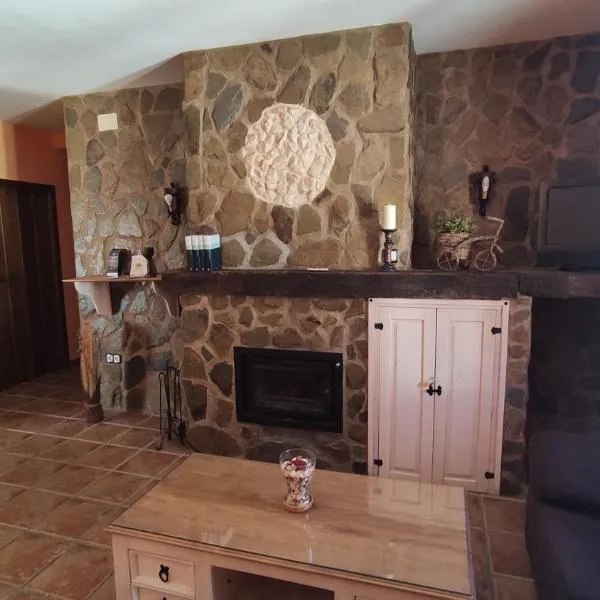 Alojamientos Rurales Los Molinos, hotel in Fuentes de León