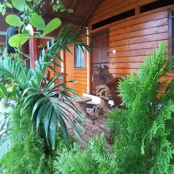 DOT BEY beach cabana – hotel w mieście Trikunamalaja