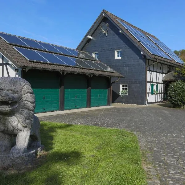 Jagdschloss Stift Ennenbach, hotel in Ruppichteroth