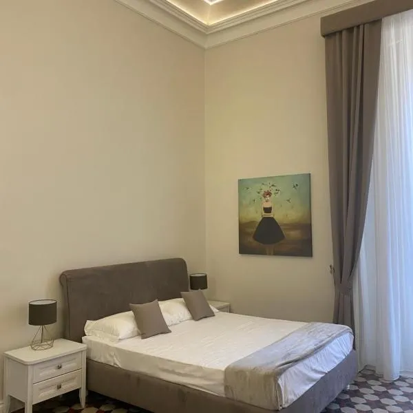 DOMUS IOLE appartamento nel centro storico, מלון בקטניה