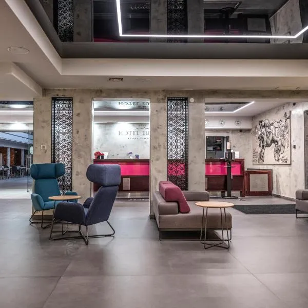 Hotel Europa Starachowice: Starachowice şehrinde bir otel
