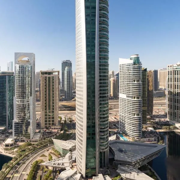 Royal Club By RVHR, Bonnington Residential Tower - JLT，位于迪拜的酒店