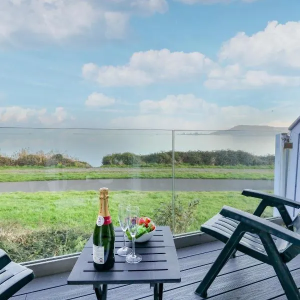 Waters Edge, Hotel in Weymouth