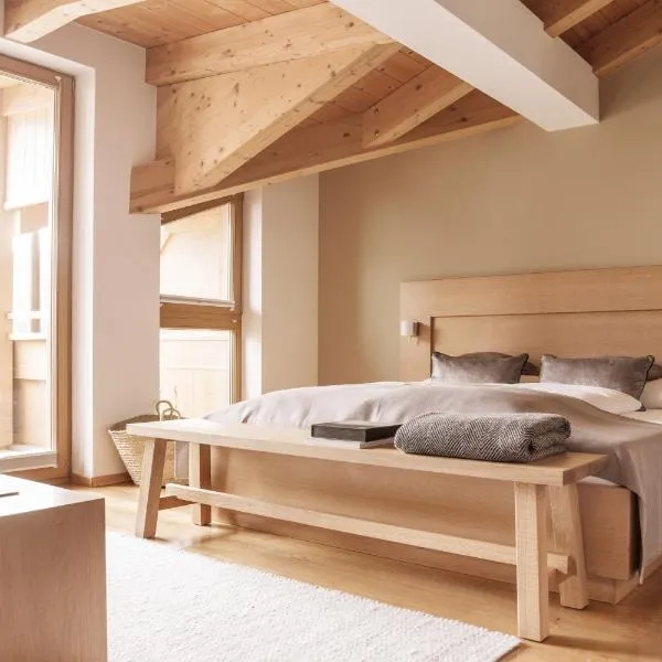 GEBHARD Boutique B&B inklusive Sommercard, hotel en Fiss