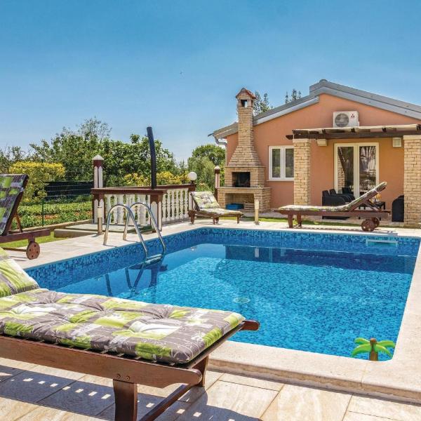 Nice Home In Pula With 2 Bedrooms, Wifi And Outdoor Swimming Pool