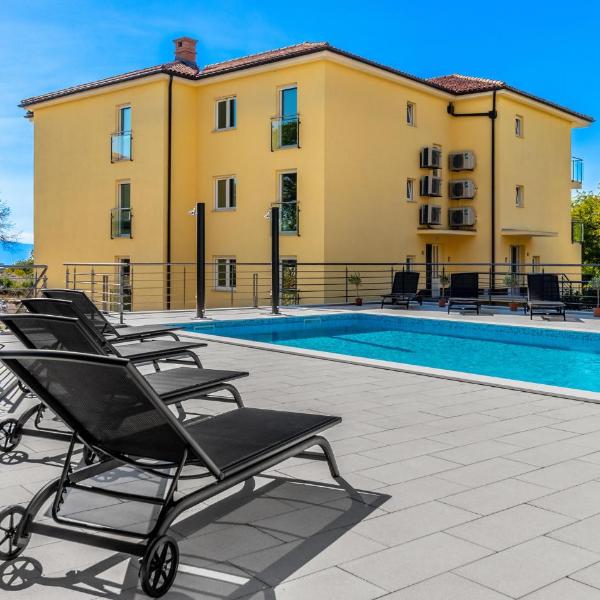 Beautiful Apartment In Kostrena With 3 Bedrooms, Wifi And Outdoor Swimming Pool