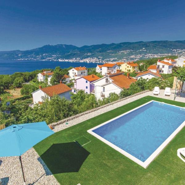 Gorgeous Home In Rijeka With Kitchen