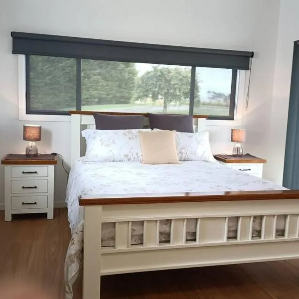 Spiritwood, BnB for 2 in a quiet rural setting, ξενοδοχείο σε Lower Barrington