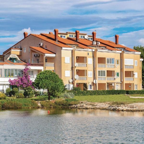2 Bedroom Pet Friendly Apartment In Medulin