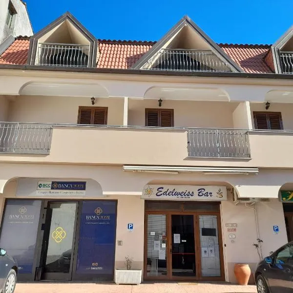 Hotel Edelweiss, hotel v destinaci Laino Borgo