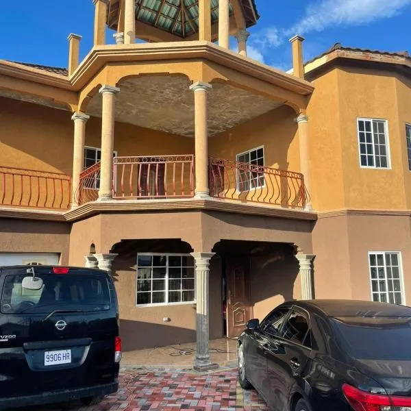 paradise cove, hotel in Spanish Town