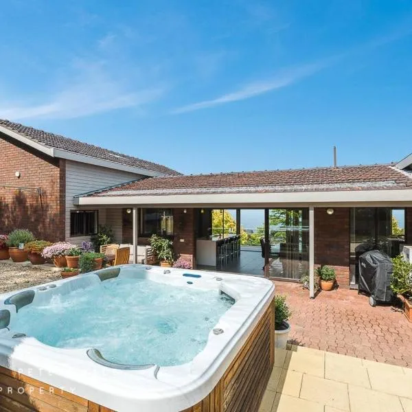 Hobart panoramic view with Spas, hotel v destinaci Hobart