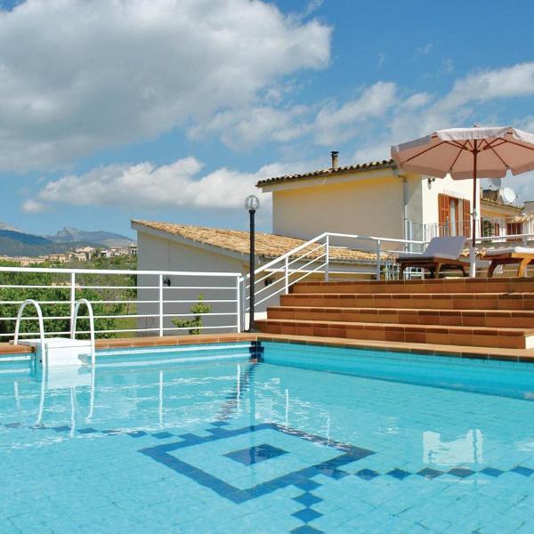 Amazing Home In Campanet With 4 Bedrooms, Wifi And Outdoor Swimming Pool