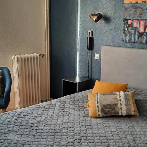 Le Gue de Genes, hotel v destinaci Ambrieres Les Vallees