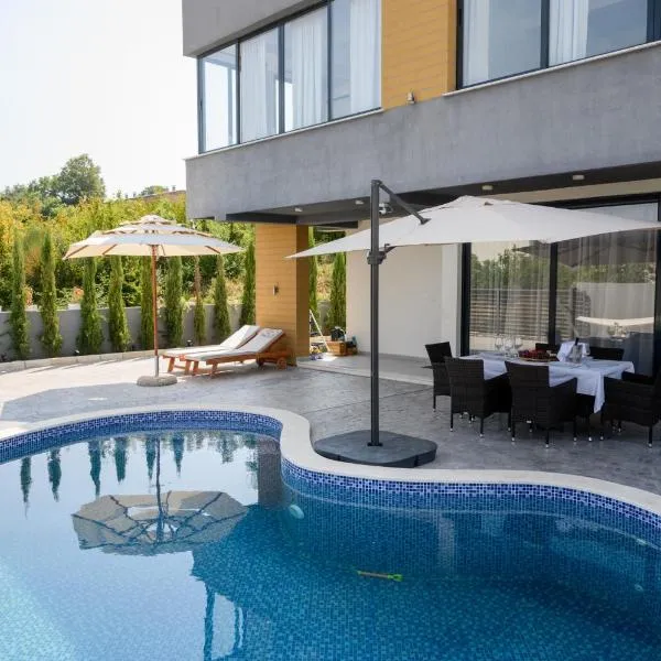 Luxury Scandinavian - Villa Montenegro, hotel in Ulcinj