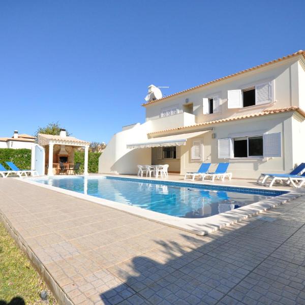 Large 3 bedroom private pool villa in Vilasol Resort
