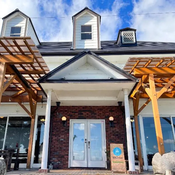 Biwa-Lakeside Cottage B B Dylan、Minami-komatsuのホテル