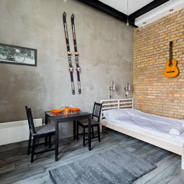 K10 A Kazinczy Apartment, Budapeszt