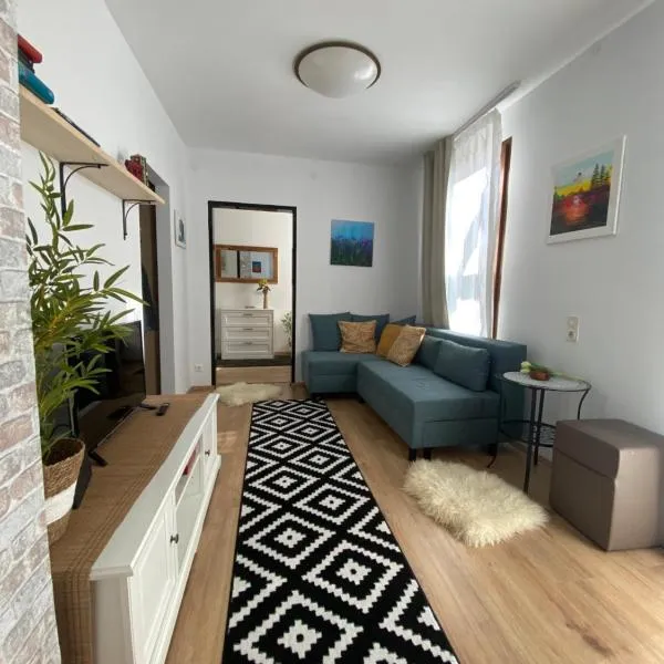 Ferienhaus Dana, ξενοδοχείο σε Steinhaus am Semmering