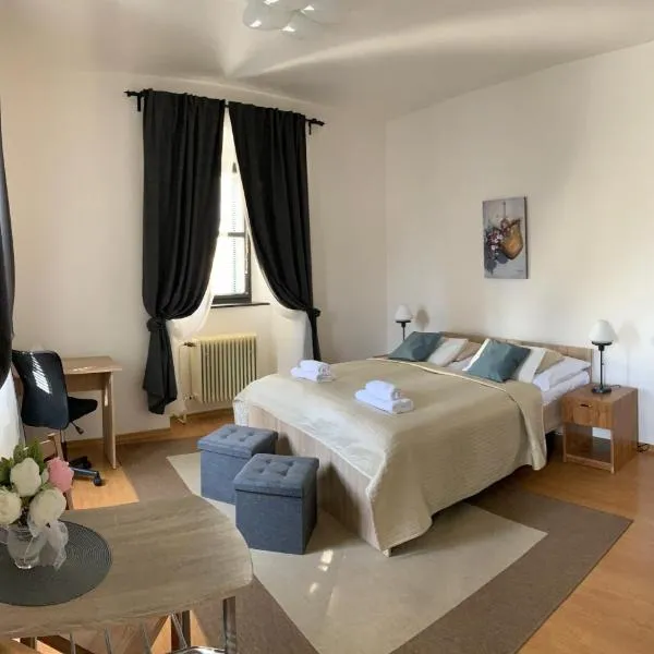 Hotel U Apoštola, hotel di Jevíčko
