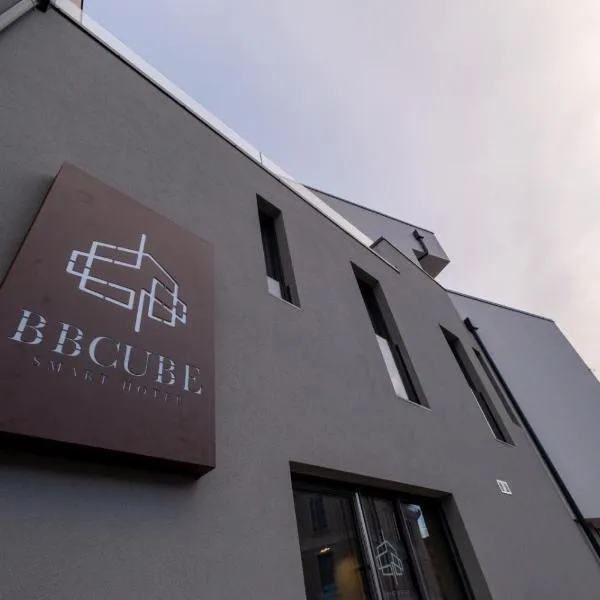 BBCUBE، فندق في بورتو فيرو