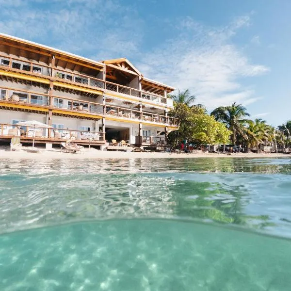 The Beach House Boutique Hotel, hotel v destinácii West End