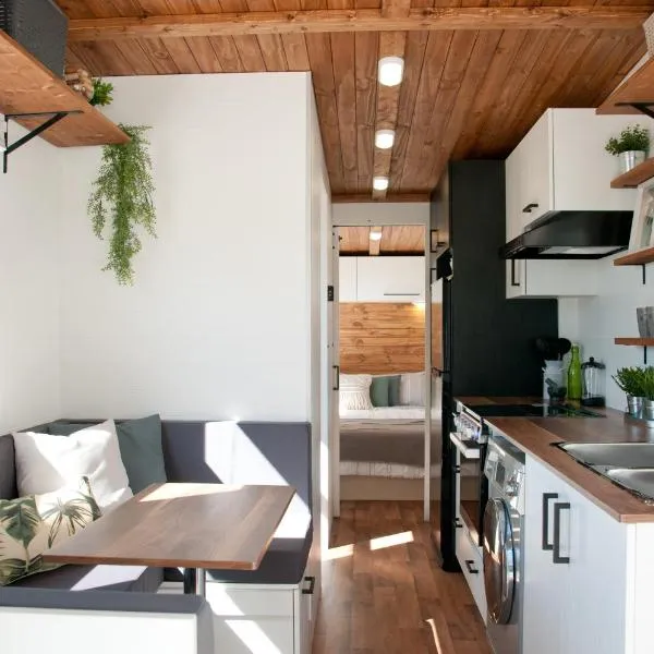 Chalets Didoche, hotel in Havre-Saint-Pierre