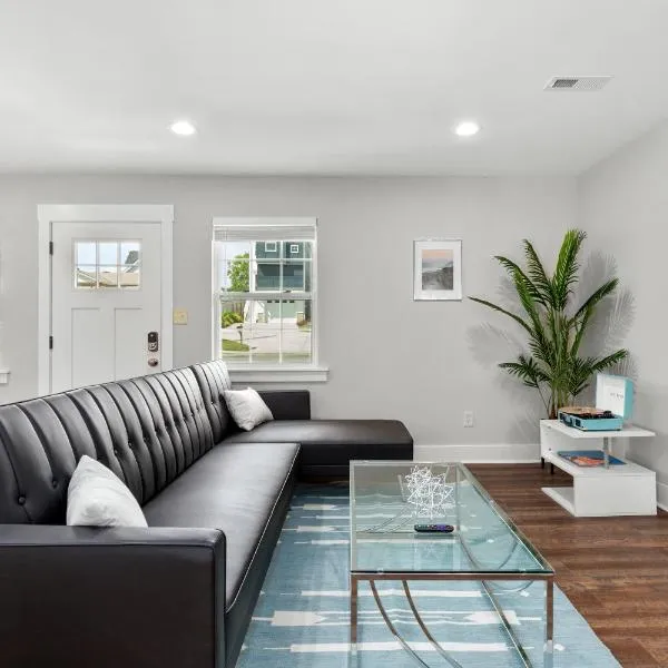 Charming Modern 3-Bedroom Home in East Nashville!, hotel in Nashville