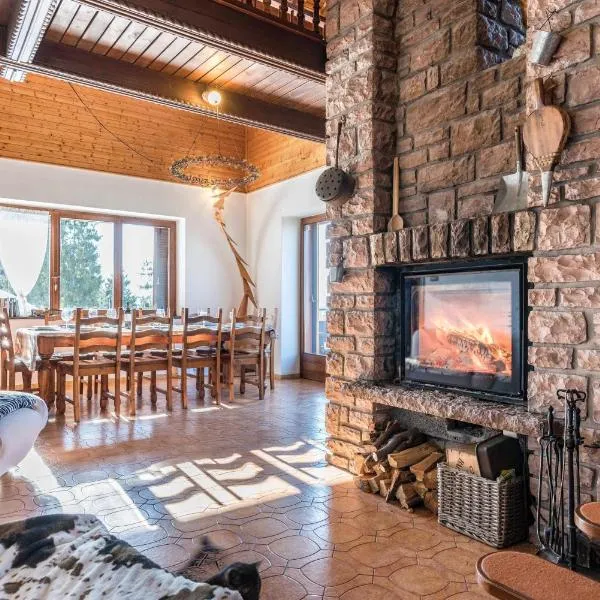 The Lodge Monte Bondone, hotel in Vason