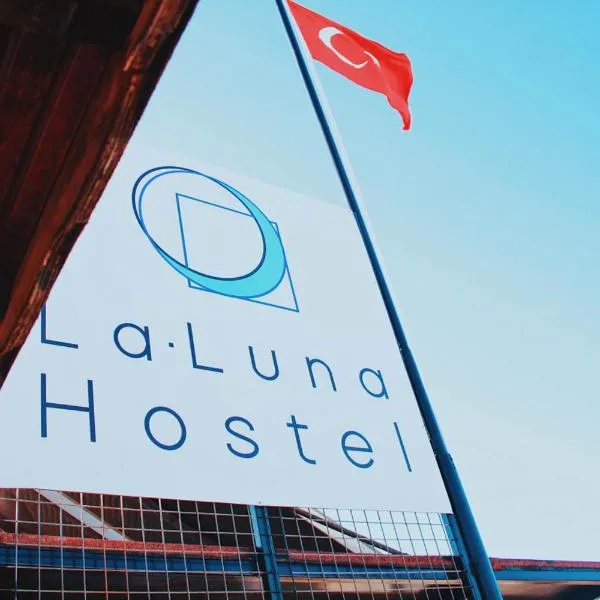 La Luna Hostel, hotel in Bodrum City