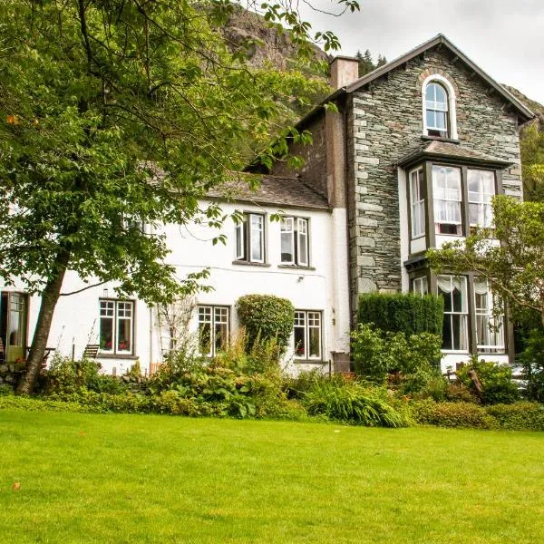 The Old Dungeon Ghyll Hotel โรงแรมในเกรทแลงเดล