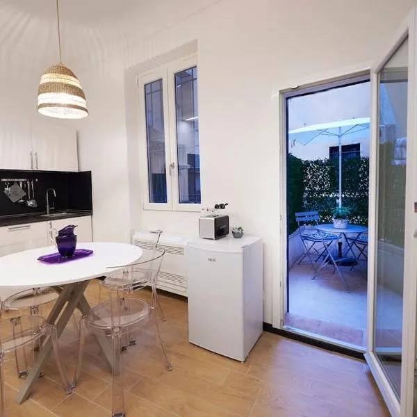 LOFT PORTICI in Bologna city, hotel en Bolonia