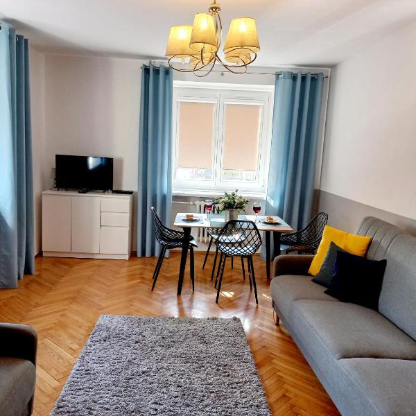 Corner Apartament przy Dworcu PKP- 5 minut na pieszo od Dworca Głównego PKP i Dworca Autobusowego