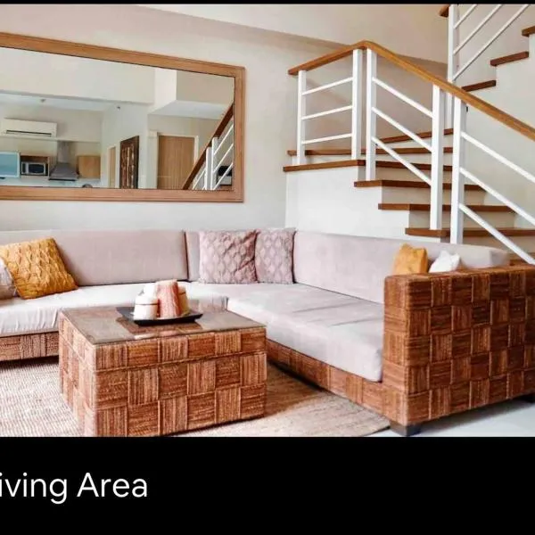 Pico de Loro 2 BD Garden Loft with Lagoon View, Hotel in Nasugbu