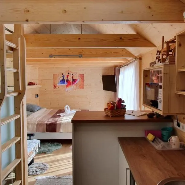 Apartma, glamping Na koncu vasi, hôtel à Ljutomer
