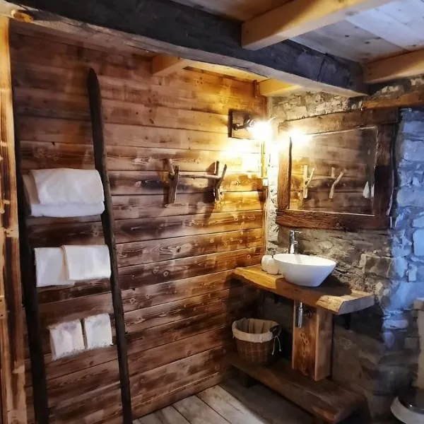 b&b La Corte dei Cerri- Il Piccolo Chalet, ξενοδοχείο σε Frassinoro