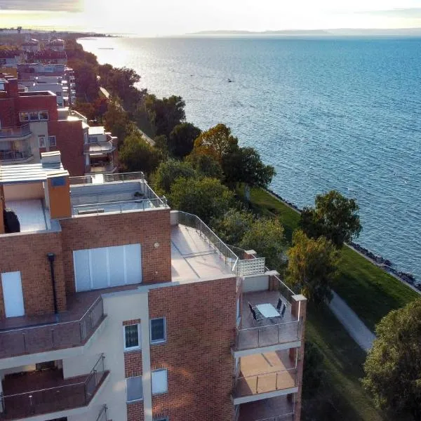 Galerius Golden Beach Apartment, hotel in Siófok