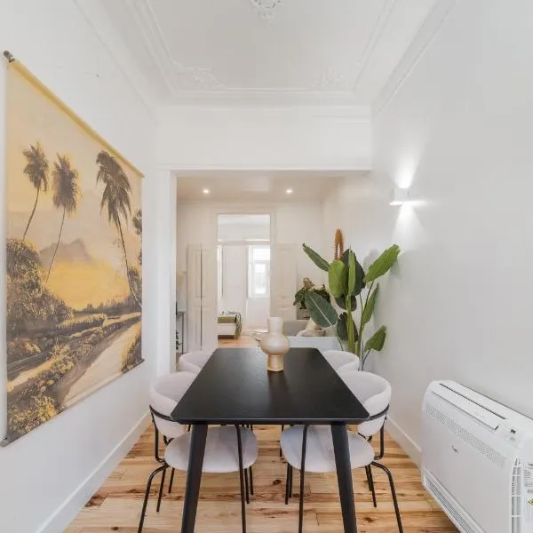 Casa Boma Lisboa - Sophisticated Apartment with Private Terrace - Alcantara VI, hotel v Lisabonu
