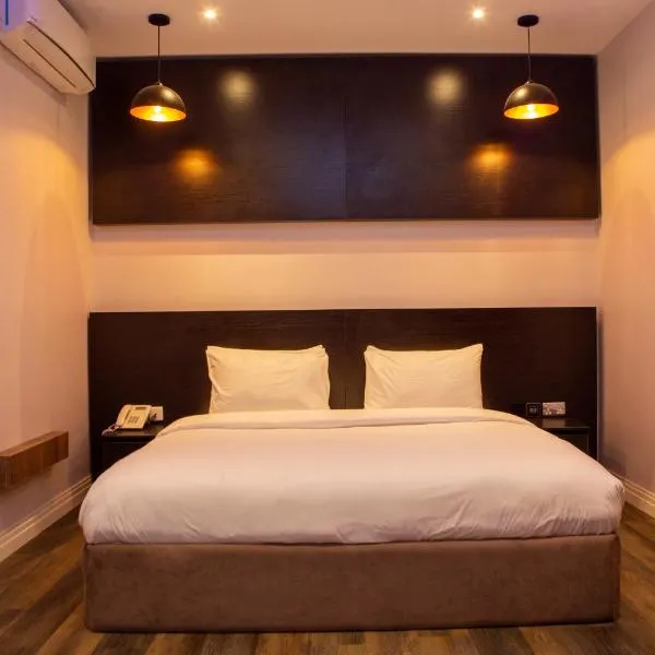 Riivana Tavern,位于莱基的酒店