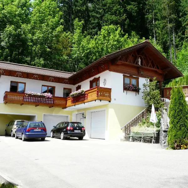 Landhaus Schatz, hôtel à Nesselwängle